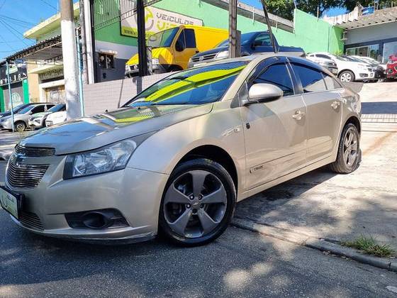 CHEVROLET CRUZE 1.8 LT 16V FLEX 4P MANUAL